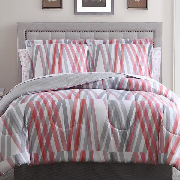 Give Your Room a Makeover in a Flash with a Bed in a Bag from Latest Bedding!