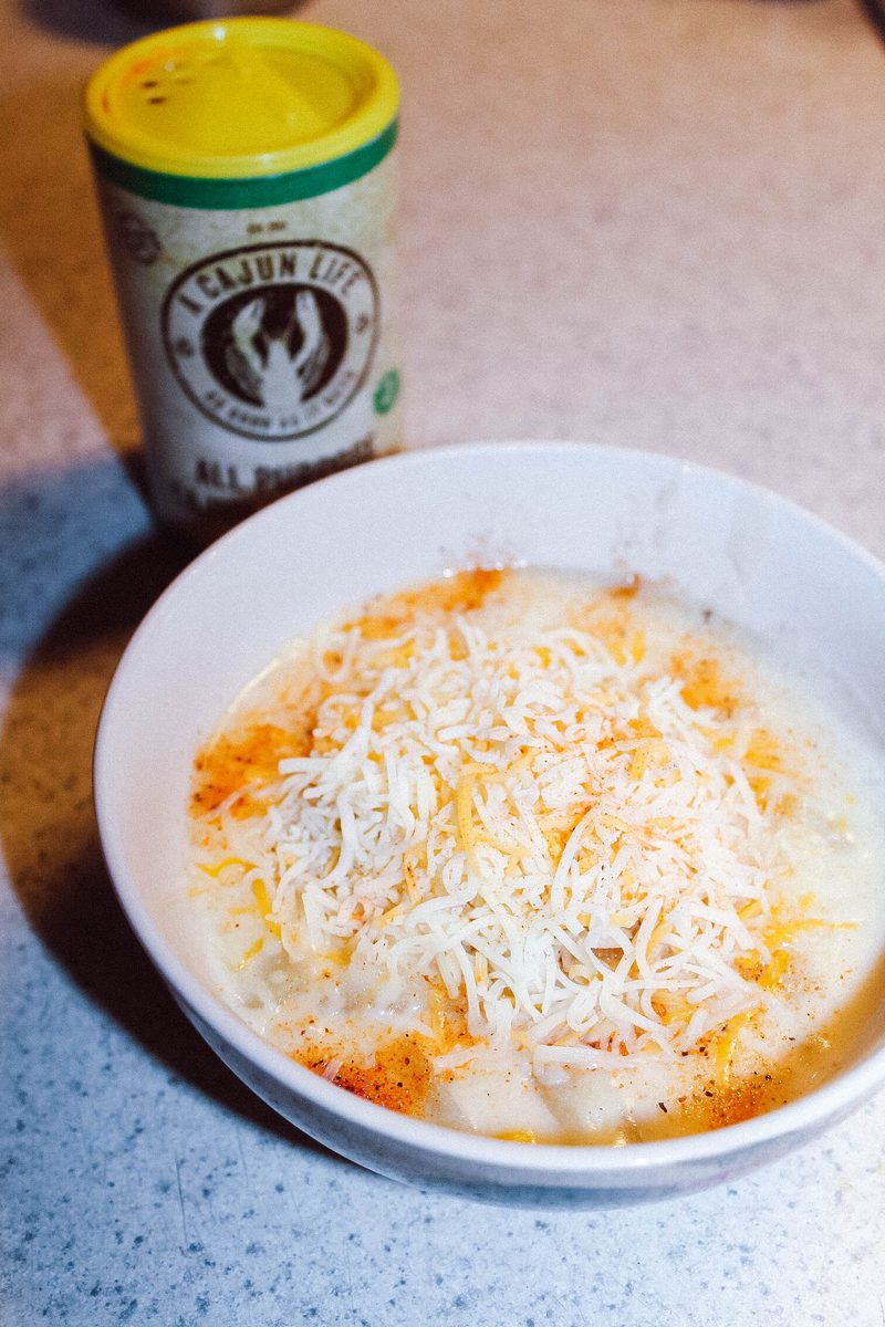 Super Easy Creamy Potato Soup Recipe (Takes Just 30 Minutes to Make!)