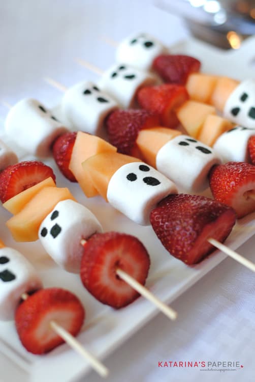 25 Ghoulishly Fun Halloween Treat Recipes to Make for Your Kids