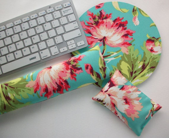 15 Handmade Teacher Gifts That You Can Buy on Etsy 10 Matching Keyboard Rest