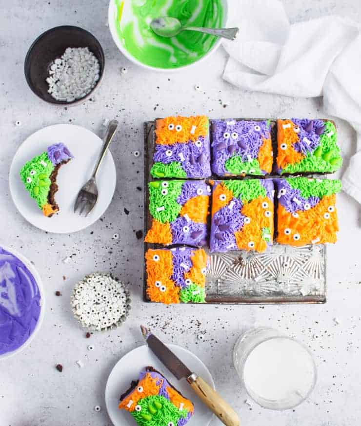 25 Ghoulishly Fun Halloween Treat Recipes to Make for Your Kids