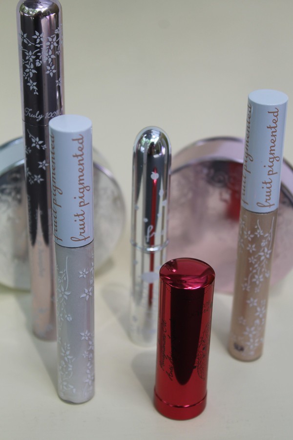 Fruit-Pigmented Makeup That's Fun to Wear with 100% Pure Makeup