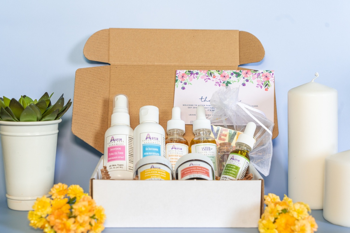 10 Cruelty-Free Makeup and Skincare Subscription Boxes 5 Aster Skincare Box