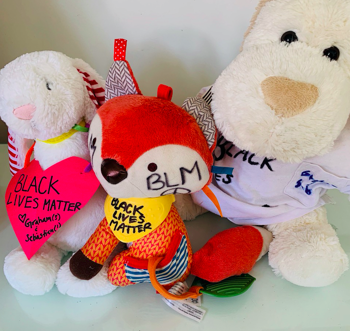 Bear the Truth, Be the Change Organizes a Teddy Bear Picnic So Kids Can Show Support for #BlackLivesMatter